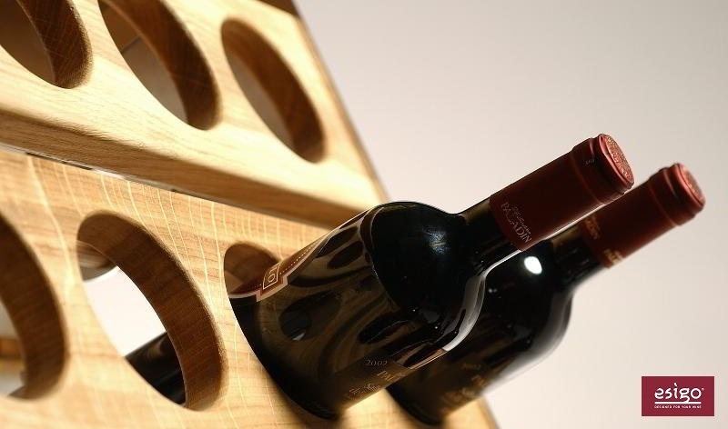 Esigo 2 Classic wooden wall wine rack